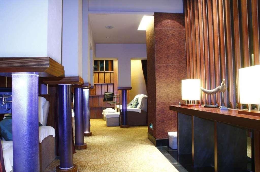 Grand Oriental Hotel 東莞市 設備 写真